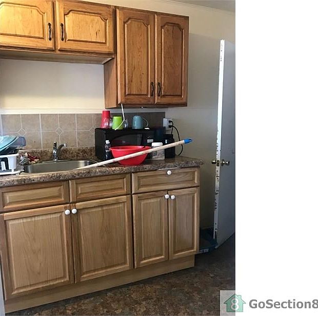 2nd image of 7117 Clover Ln