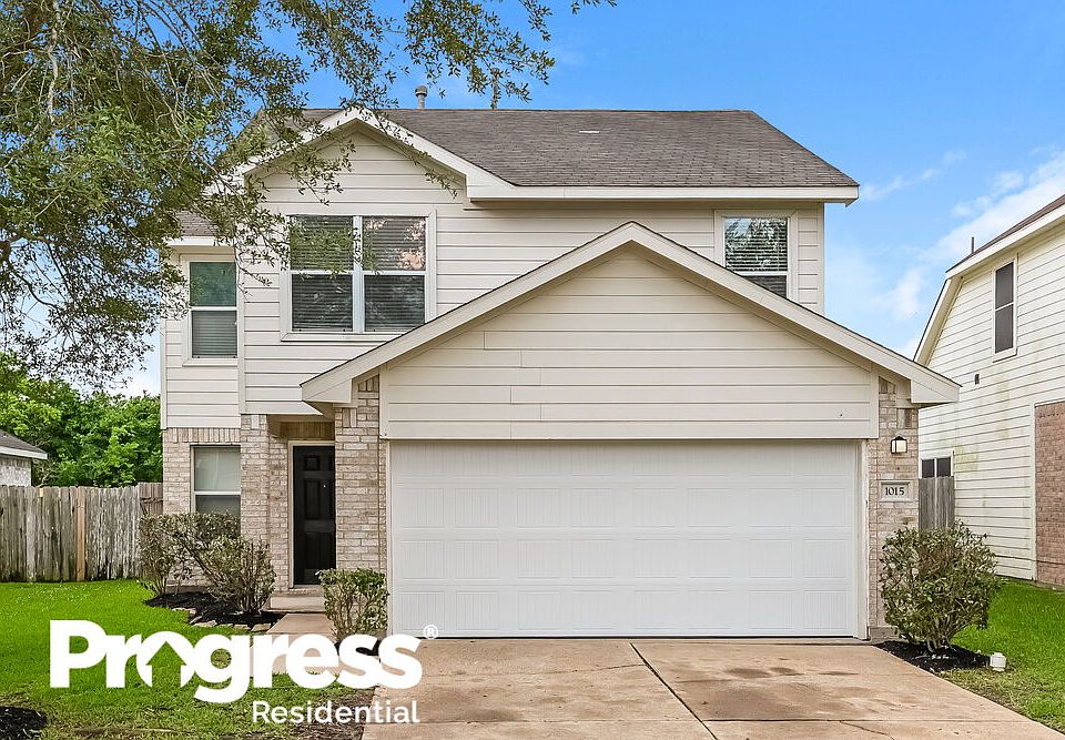 1st image of 1015 Andover Glen Dr