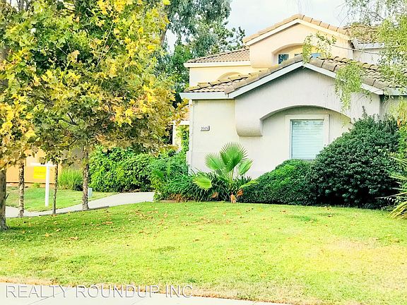 4th image of 3505 E Island Ct