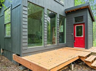 48761 S Silver Salmon Dr, Talkeetna, AK 99676