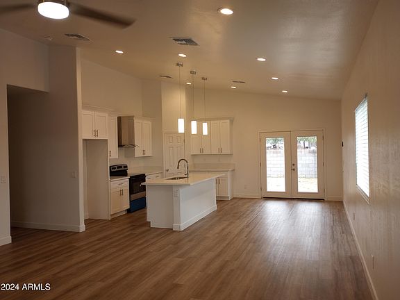 3rd image of 21632 W MYERS Street