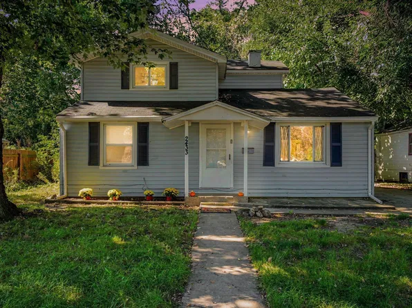2433 Hollywood Pl, South Bend, IN 46616