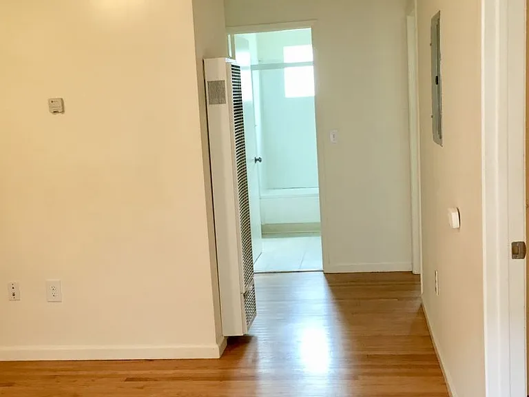1812 Francisco Street — Photo 12