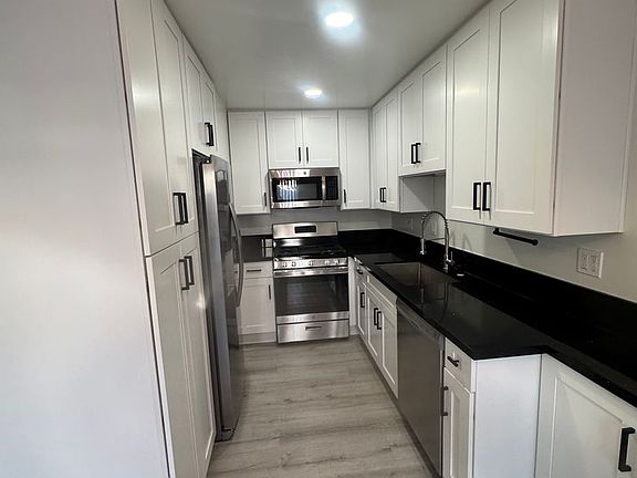 2nd image of 7681 Ellis Ave APT B