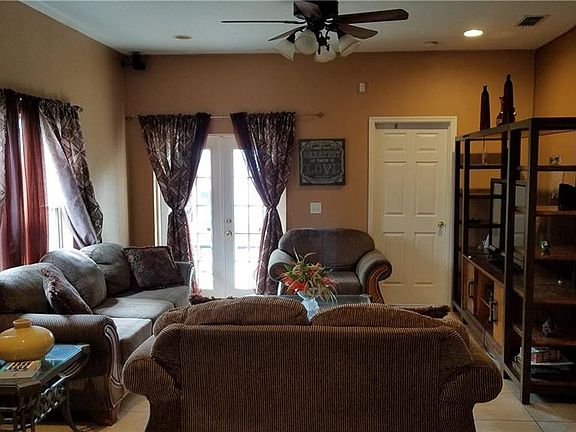 4th image of 574 Hibiscus Cove Dr