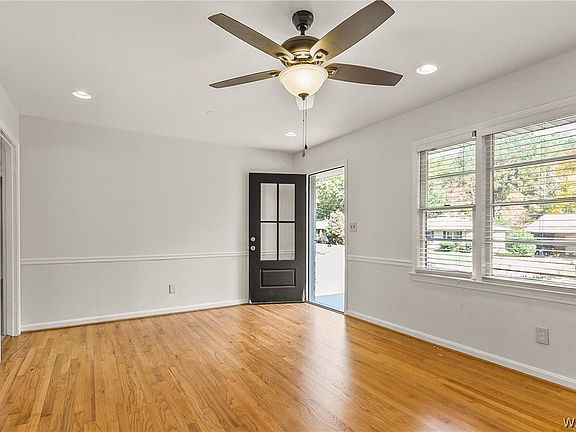 2nd image of 2700 31st Avenue Way