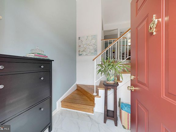 5th image of 2731 Franklin Ct