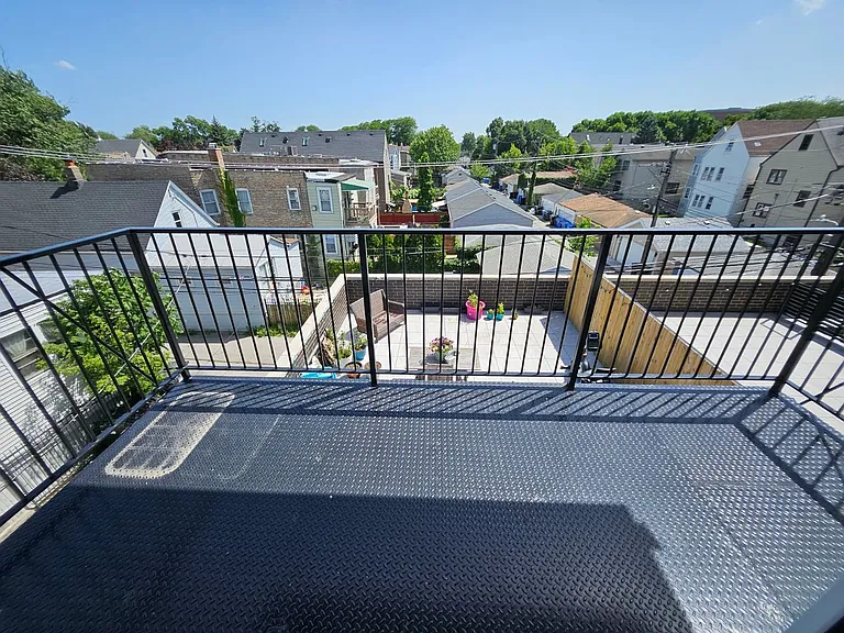 3043 W Irving Park Rd #306 — Photo 5