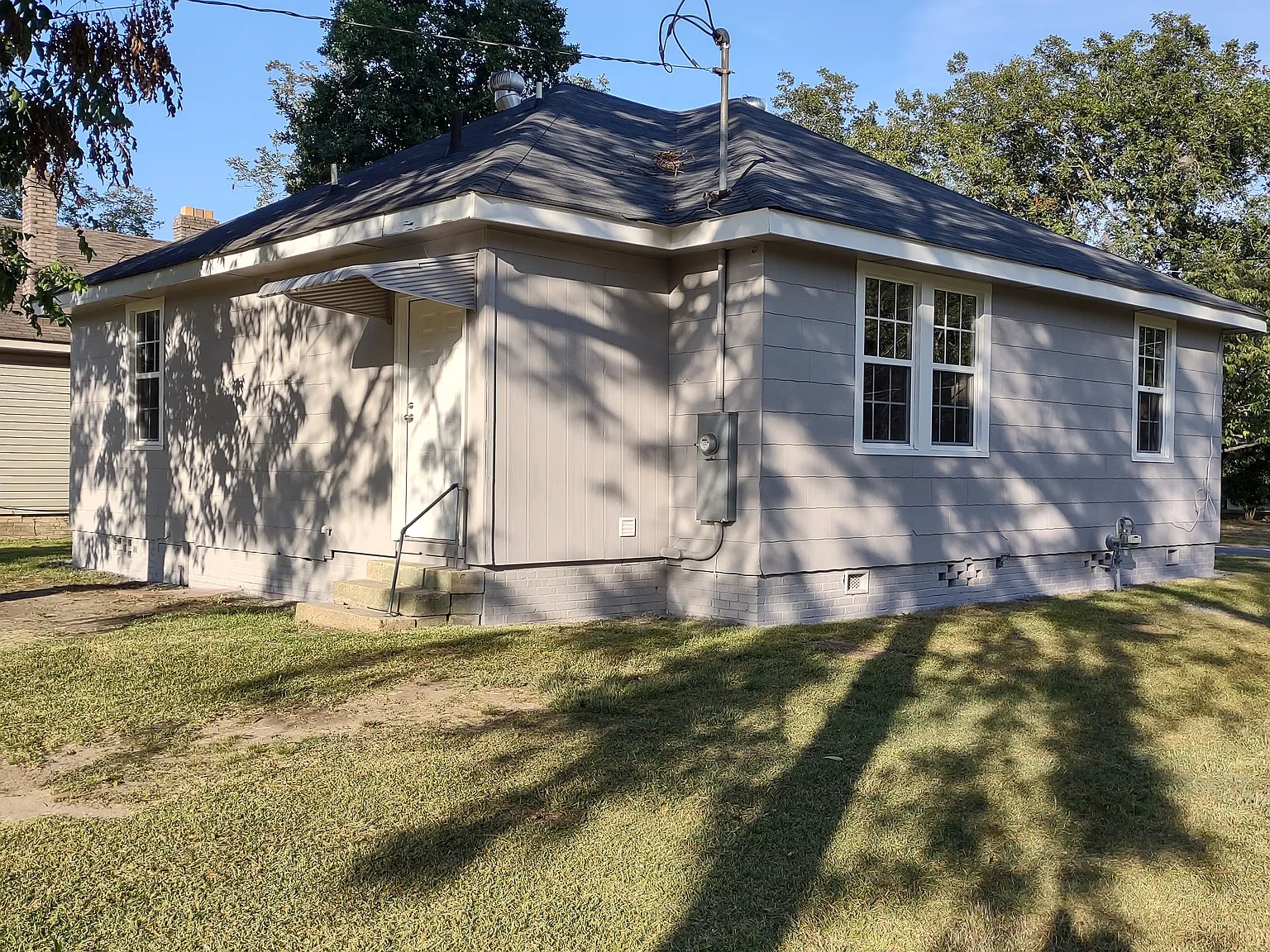 2 bed, 1100 sqft, $800 — Photo 2