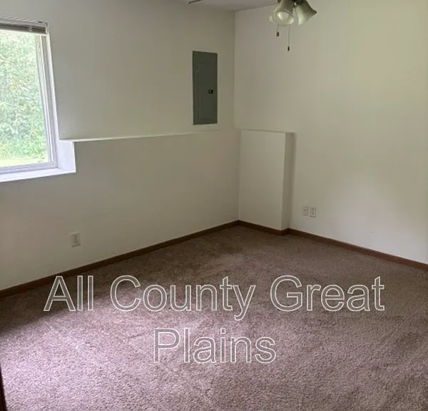 1104 Fall Meadow Ln — Photo 5