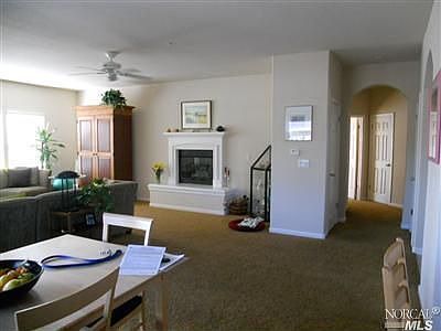 4th image of 315 Pepperwood Dr