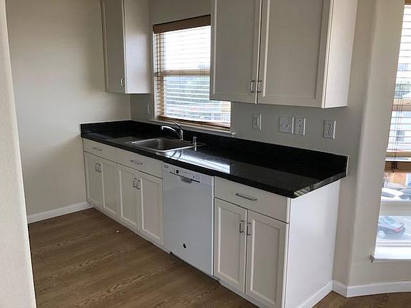 5th image of 405 12th Ave APT 403