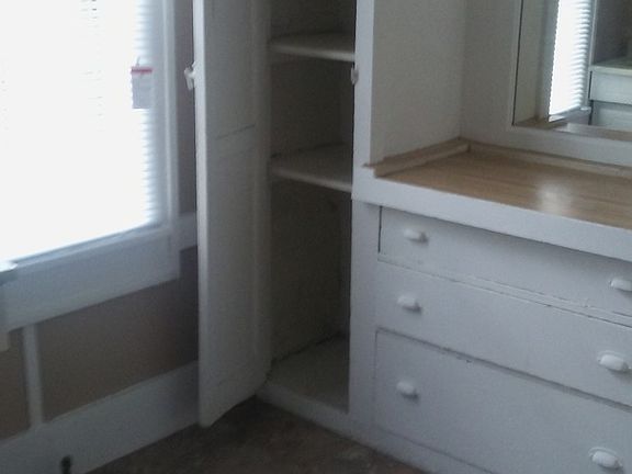 3rd image of 571 S University Blvd APT 4