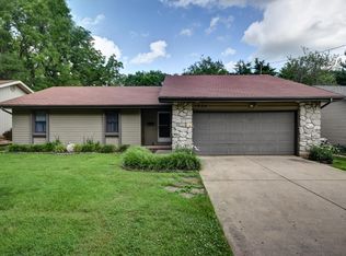 1934 S Oak Grove Ave, Springfield, MO 65804