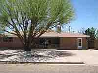 1st image of 925 W Christopher Dr