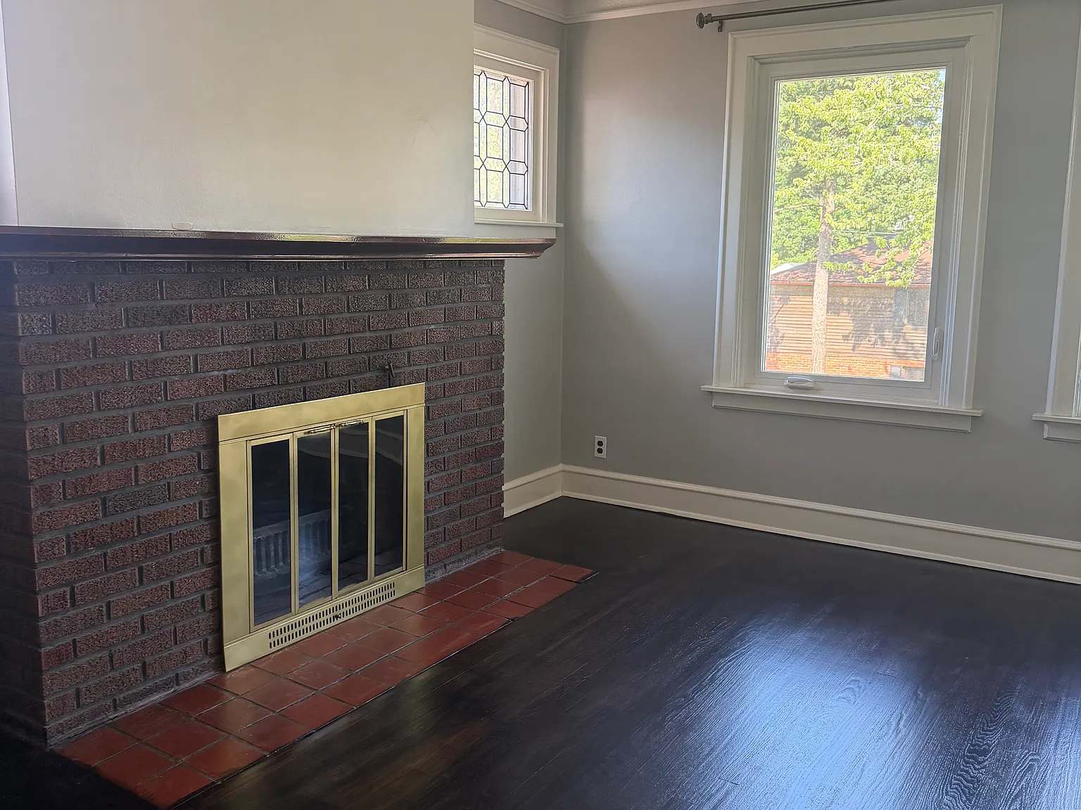 15 bed, 2808 sqft, $1,850 — Photo 2
