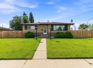5815 136th Ave NW, Edmonton, AB T5A 0N4