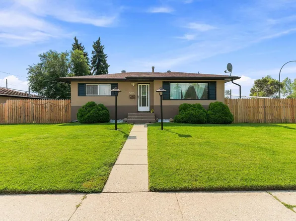 5815 136th Ave NW, Edmonton, AB T5A 0N4