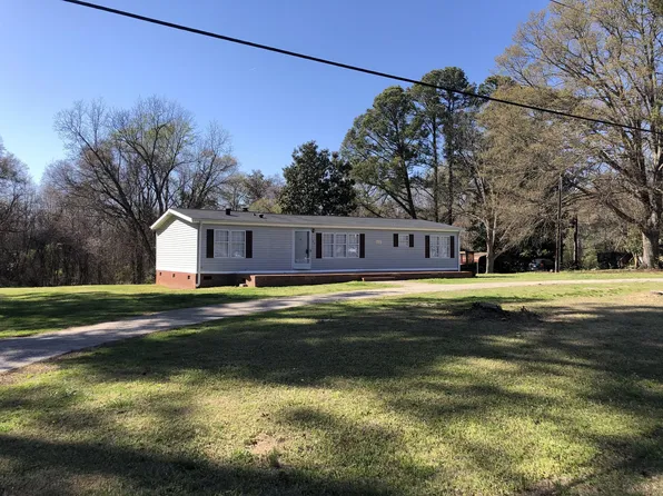 1100 W Georgia Rd, Woodruff, SC 29388