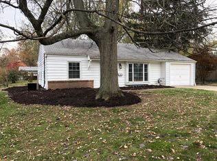 6001 Gregory Dr, Sylvania, OH 43560