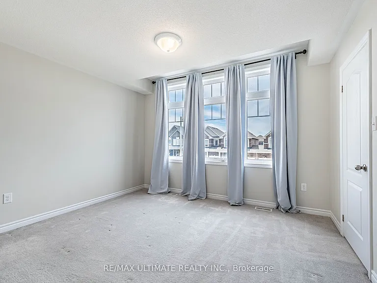 5 Albany St — Photo 29