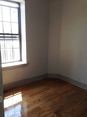 Rented by Premier Metro Realty Corp | media 35