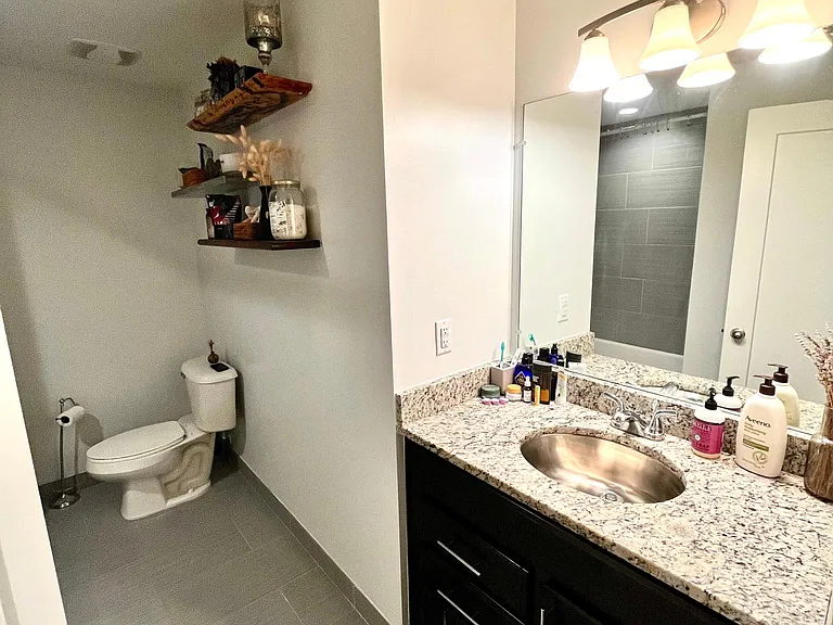 1220 Diamond Ct #C — Photo 9