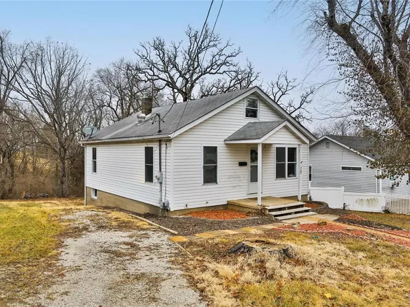 765 Kenny St, Saint Clair, MO 63077