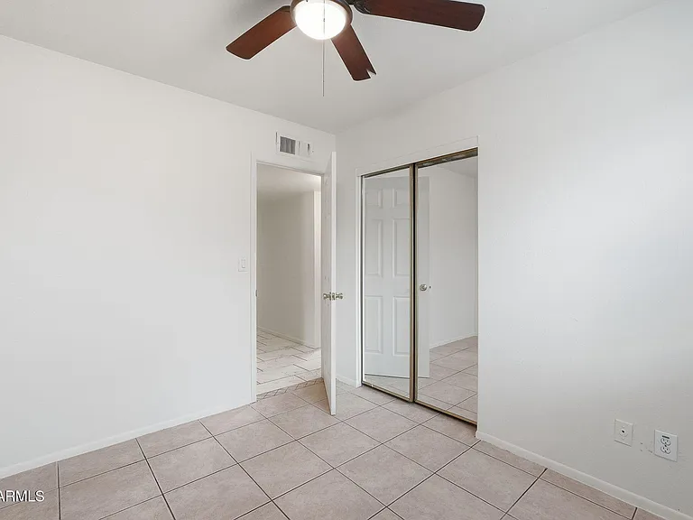 4731 W Paradise Ln — Photo 22