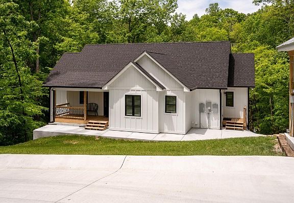 5th image of 409 Dry Creek Ln