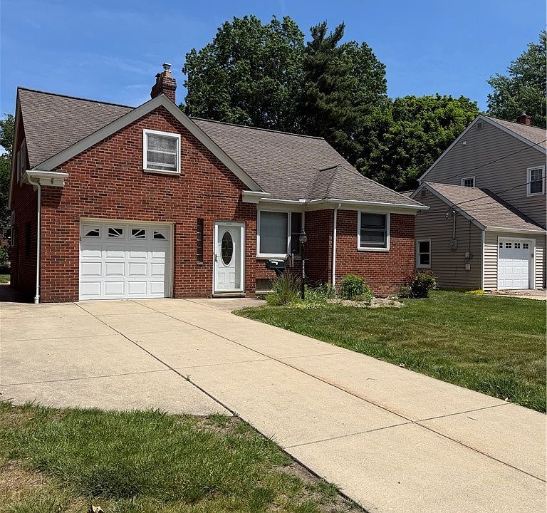 1st image of 26822 Russell Rd