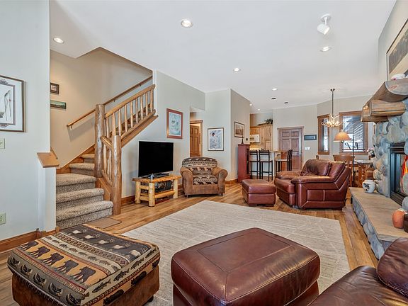 3rd image of 3350 Spring Valley Drive UNIT 14