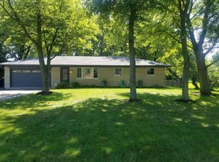 813 Mullinix Rd, Greenwood, IN 46143