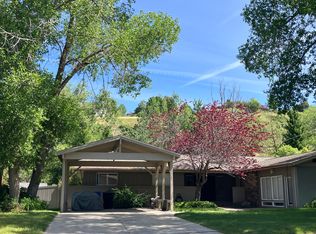 2855 E Robidoux Rd, Sandy, UT 84093