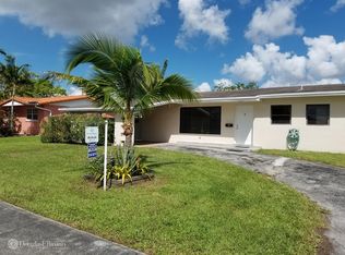 10301 SW 44th St, Miami, FL 33165