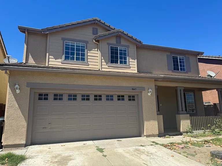 1047 Boardwalk Dr — Photo 9