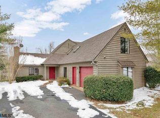 1084 Amber Ridge Rd, Charlottesville, VA 22901