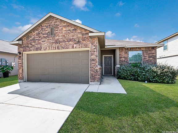 2nd image of 4619 Acacia Hill