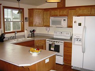 4th image of 1605 NW 6th Ave