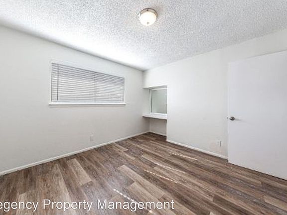2nd image of 2903 Hillcrest Dr #8175268