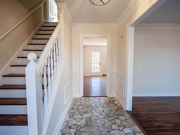 2nd image of 1327 Riverwind Cv