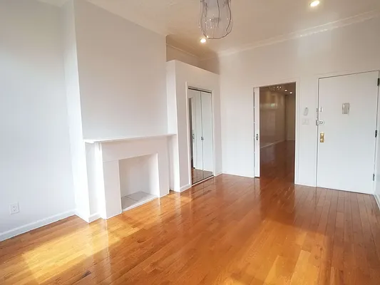 Rented by Compass | media 16