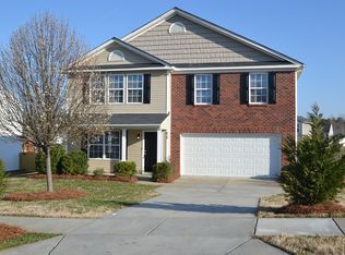 619 River Hills Ct, Charlotte, NC 28214