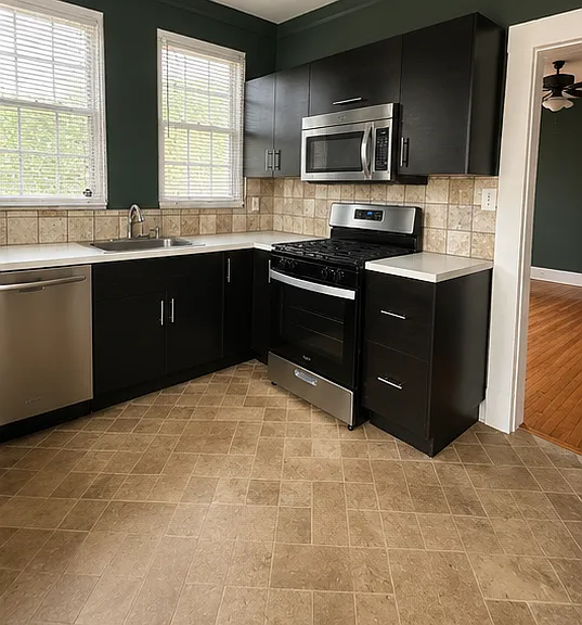 5120 Newark Ave SW — Photo 2
