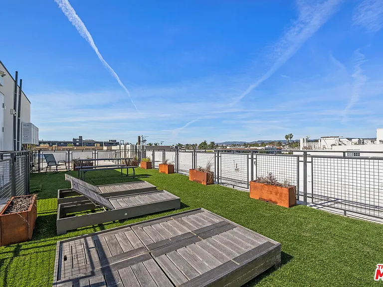 3755 S Canfield Ave #202 — Photo 38