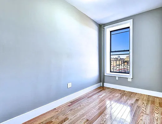 Rented by Executive Towers  | media 14