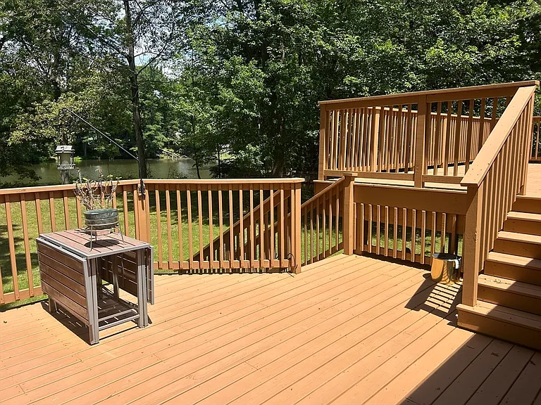 20 Breeze Dr — Photo 7