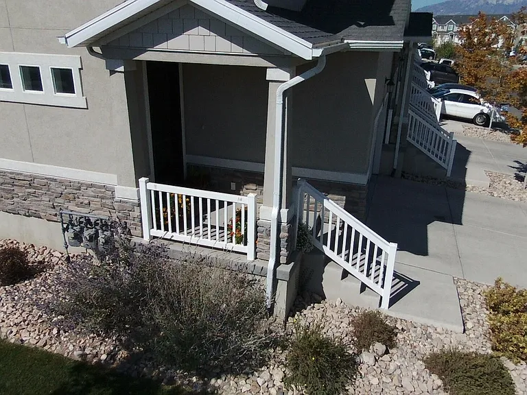 627 N Fall Creek Dr — Photo 5