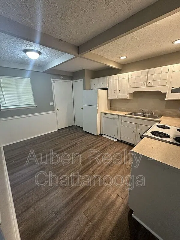 2 bed, 1.0 bath, 850 sqft, $1,100 — Photo 4