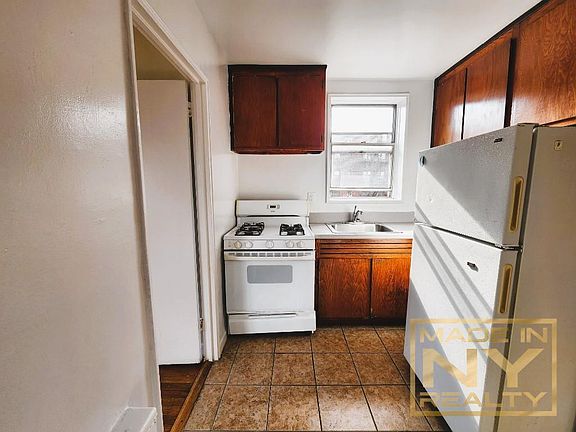 3rd image of 142-02 84th Dr #4L